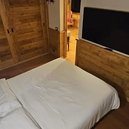 Courmayeur, Verrand: Immersa Nel E Con Vista Апартаменты Верранд